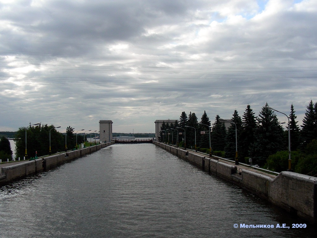 Городецкий гидроузел (шлюзы №№ 13/14 и 15/16)