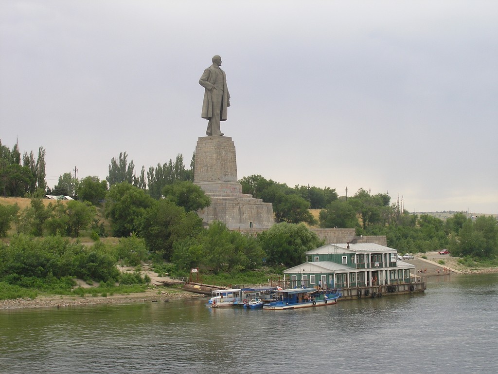 ПС-315, Дебаркадер-374. Пристани и причалы