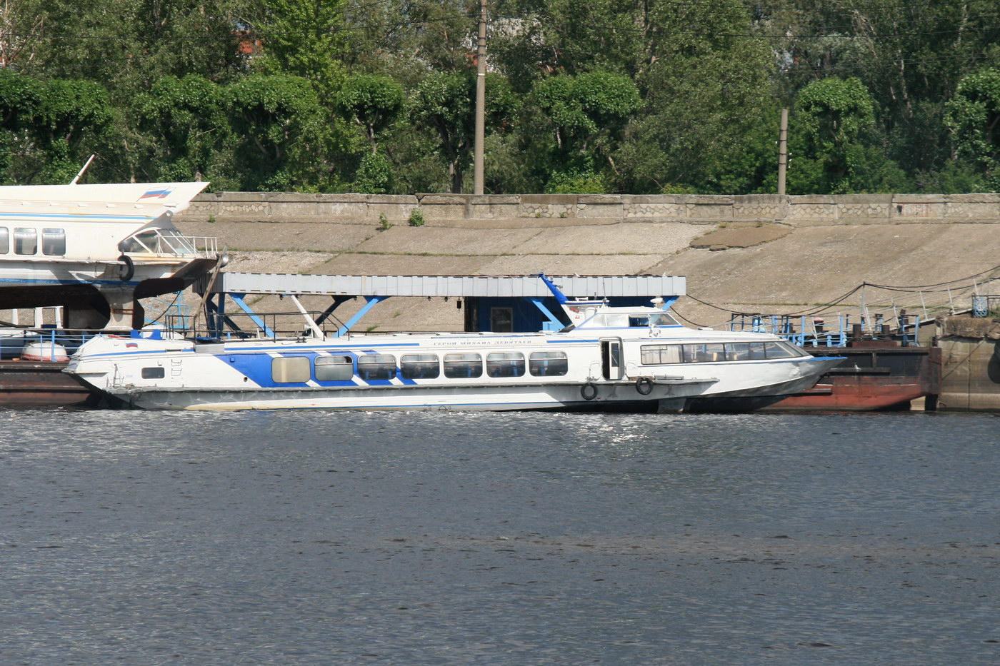 Герой Михаил Девятаев