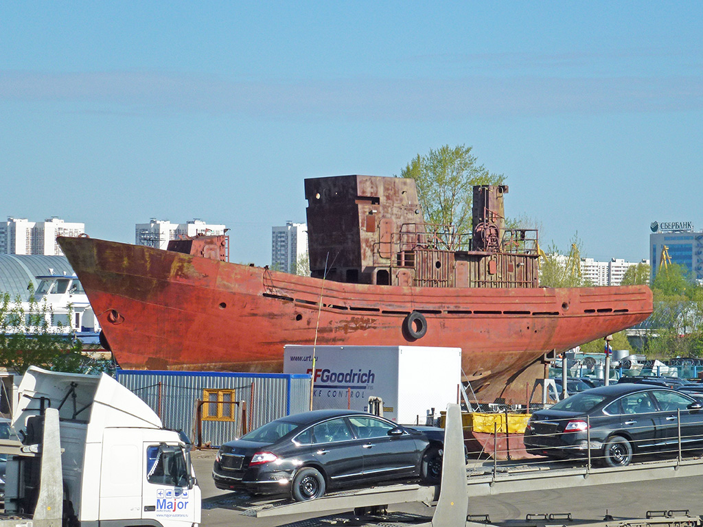 (неопознанное судно - проект 1330). Unidentified ships