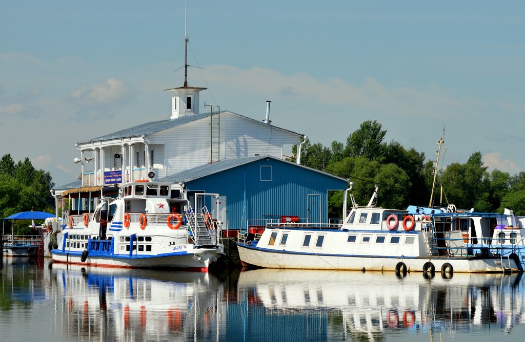 М-220, Дебаркадер-827, Р 51-43 ЯП