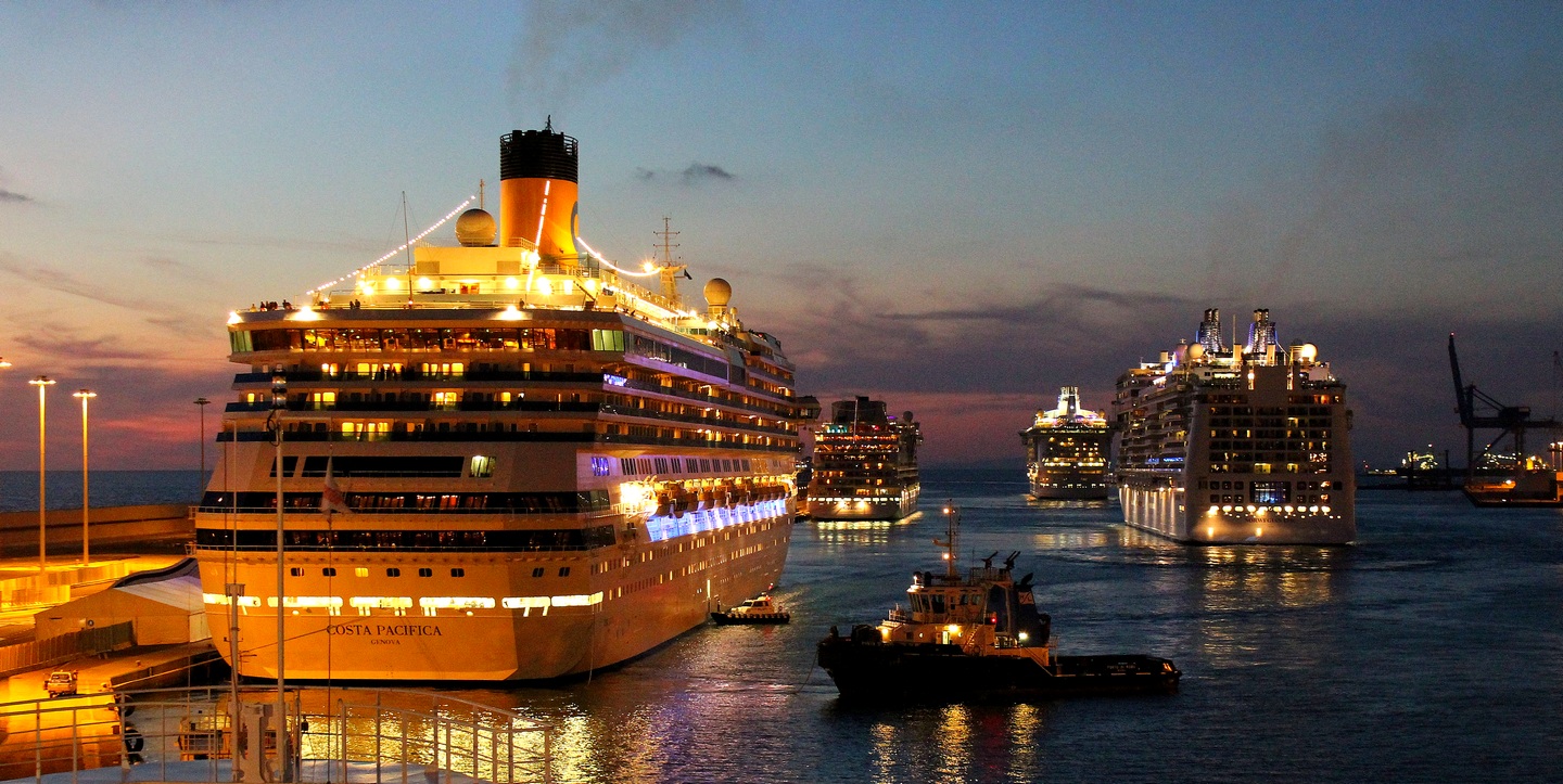 Costa Pacifica, AIDAbella, Liberty of the Seas, Norwegian Epic, Porto di Roma