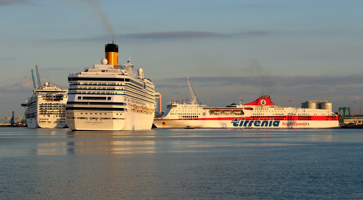 Crown Princess, Costa Pacifica, Bonaria