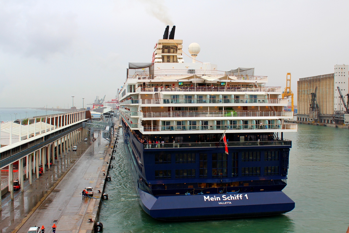 Mein Schiff 1