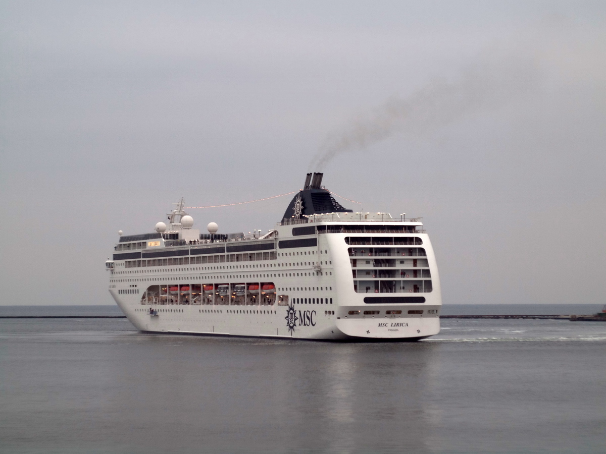 MSC Lirica