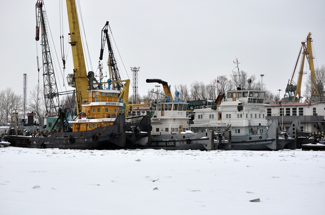 Шлюзовой-107, РТ-322, Урал-28