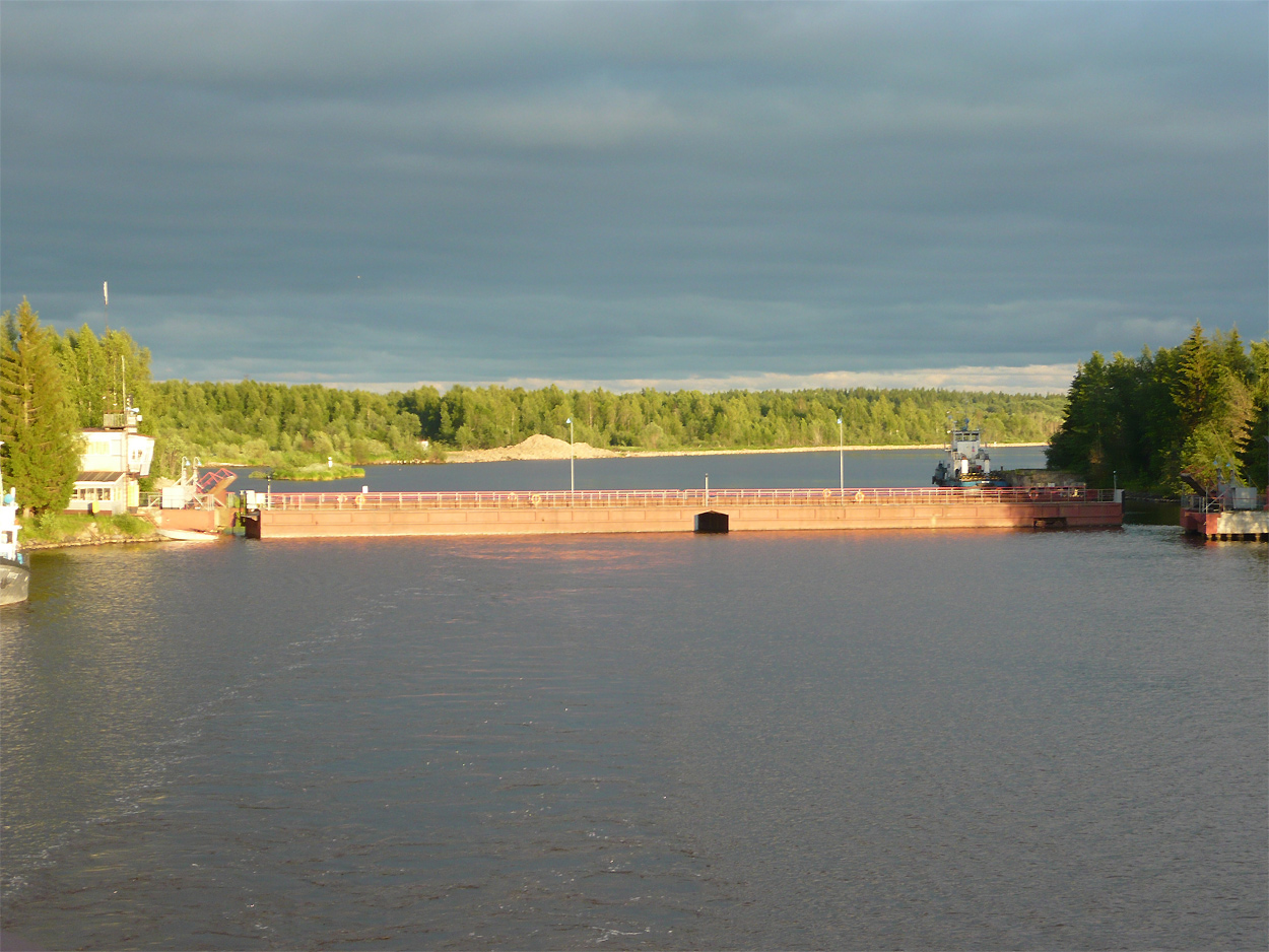 Плавмост. Волго-Балтийский водный путь