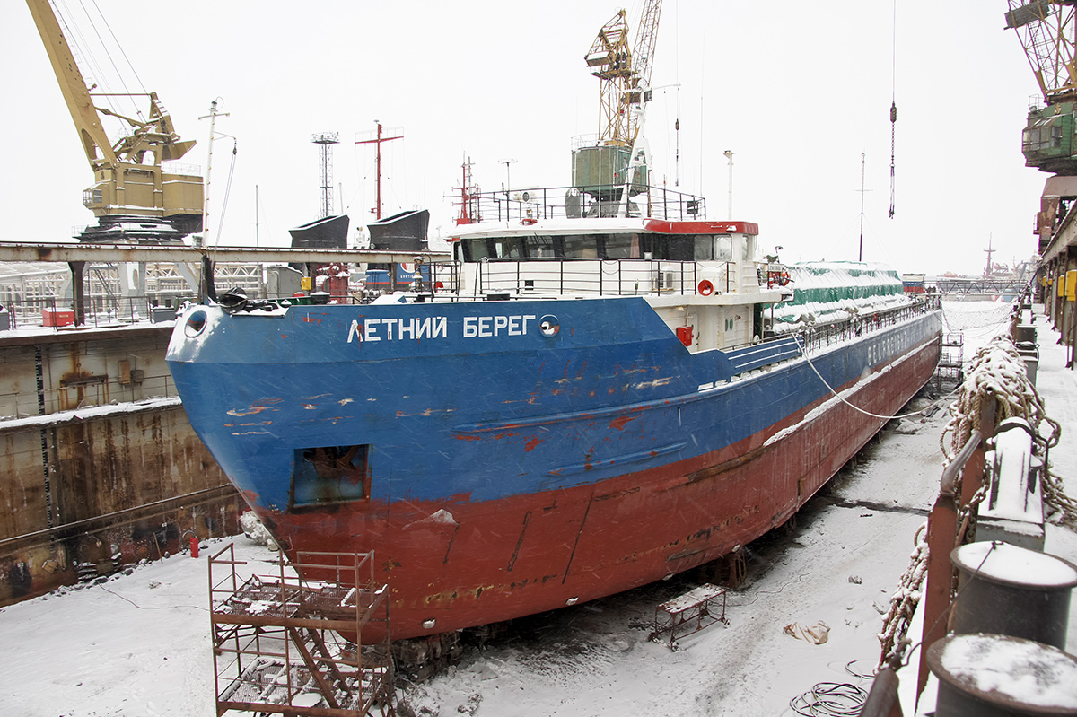 Летний берег, М-32