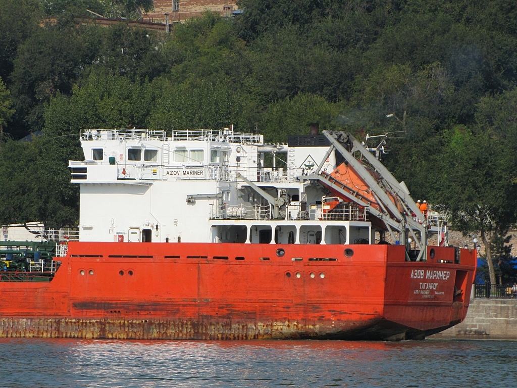 Азов Маринер. Vessel superstructures