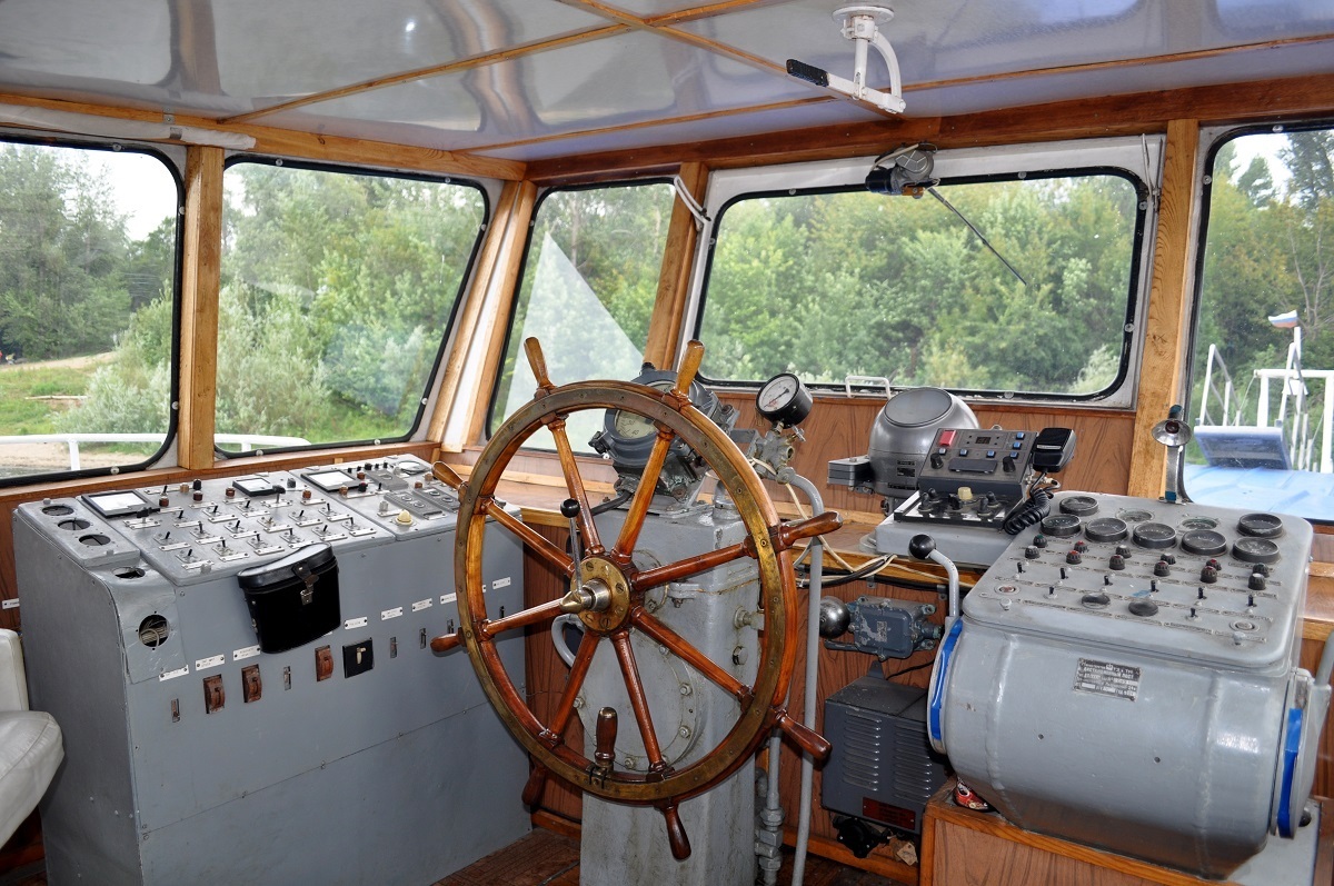 Новая Самара. Wheelhouses, Control panels