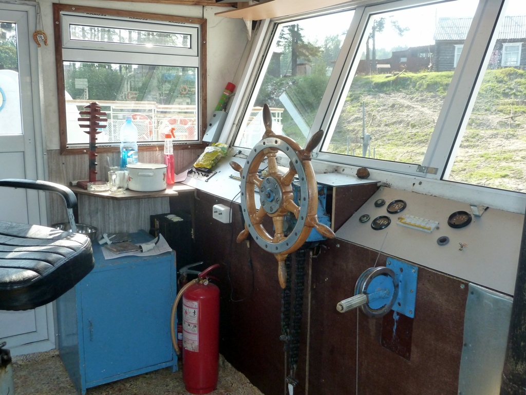 Кайман. Wheelhouses, Control panels