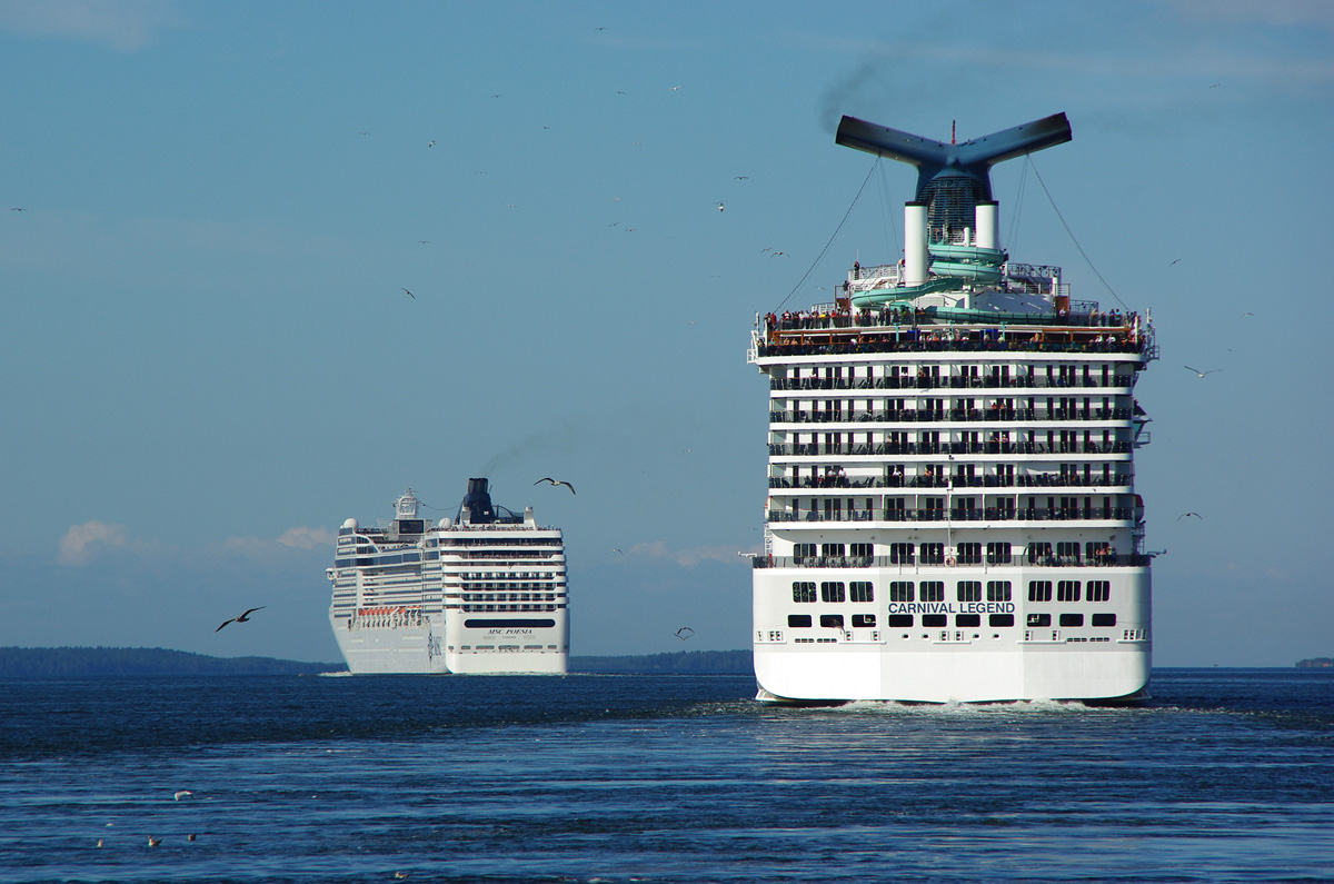 Carnival Legend