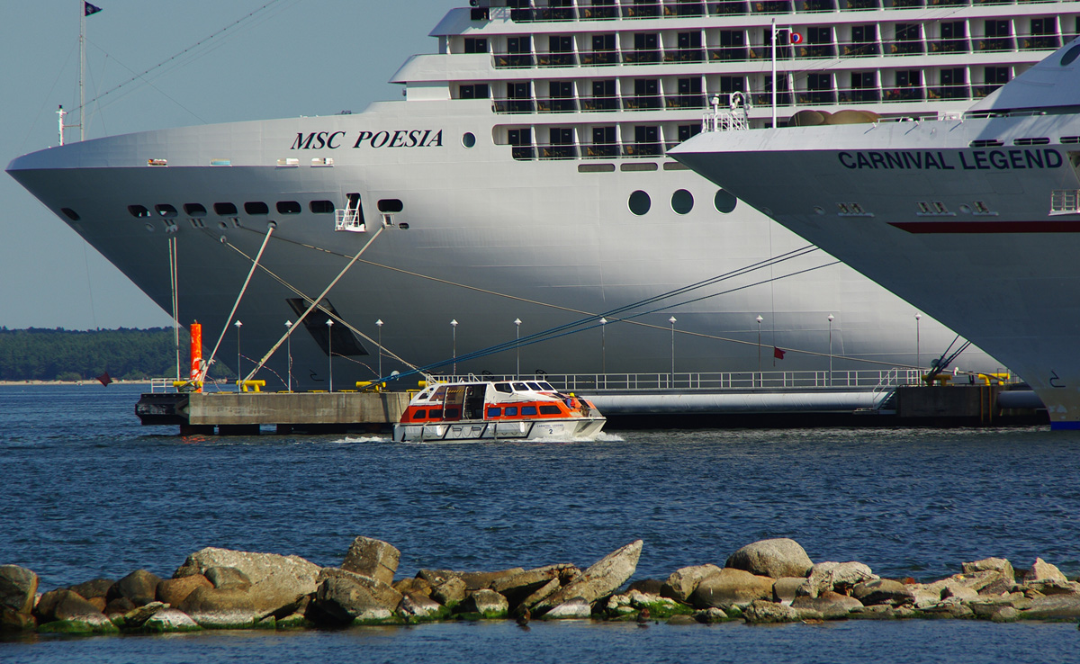 Carnival Legend. Шлюпки и катера