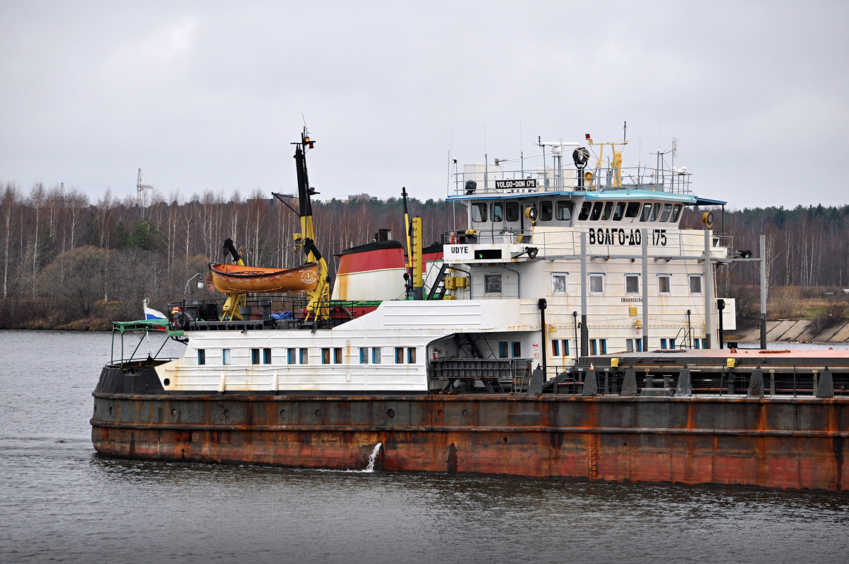 Волго-Дон 175. Vessel superstructures