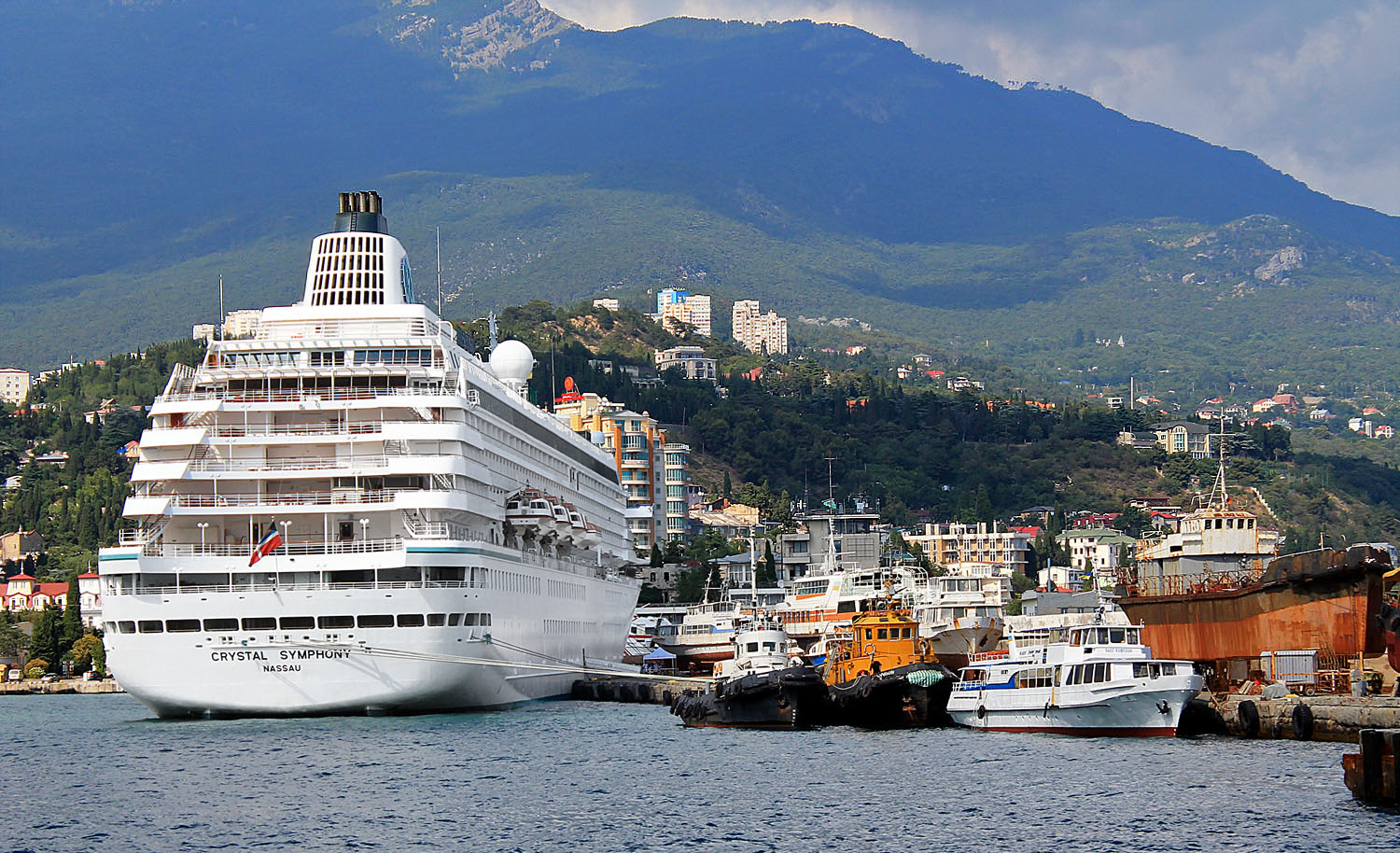 Crystal Symphony, Ялтинец, Крымчанин, Олег Кошевой