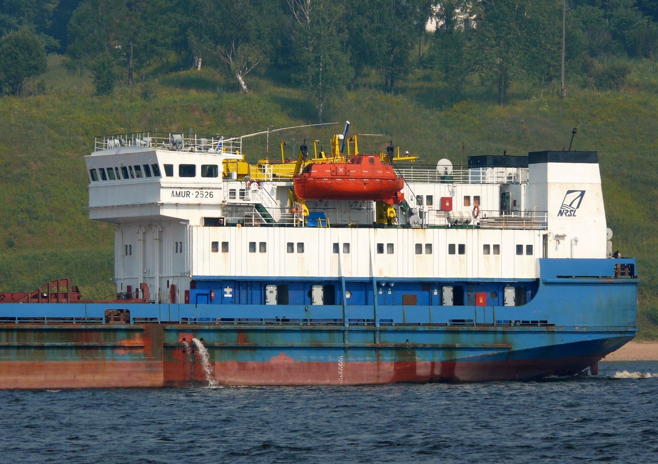 Амур-2526. Vessel superstructures