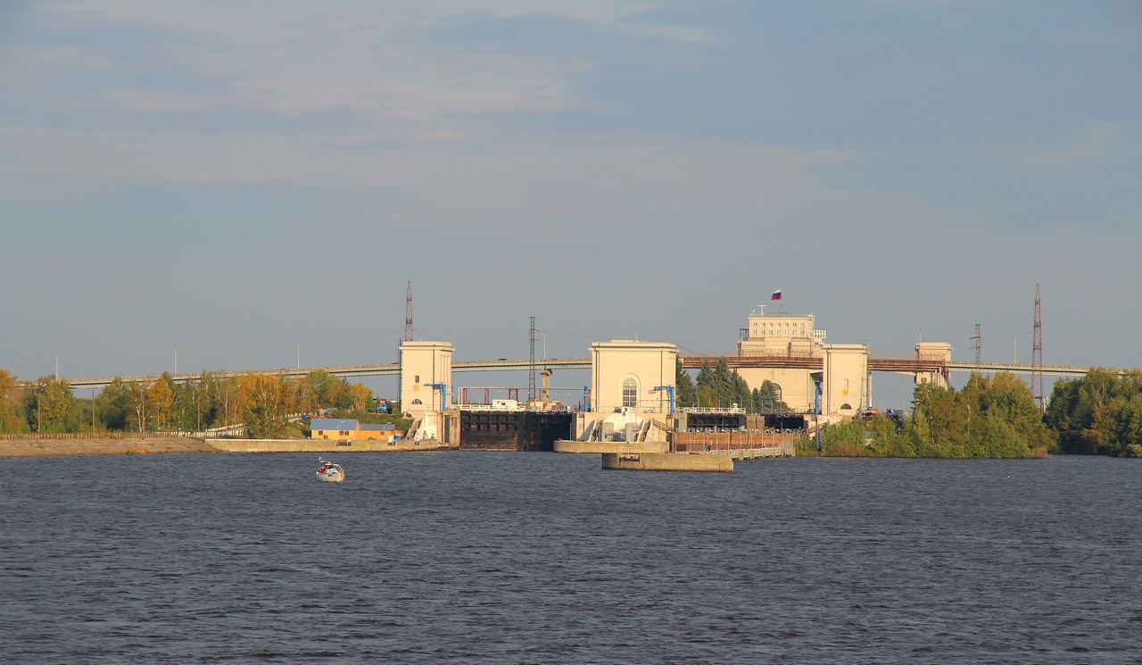 Городецкий гидроузел (шлюзы №№ 13/14 и 15/16)