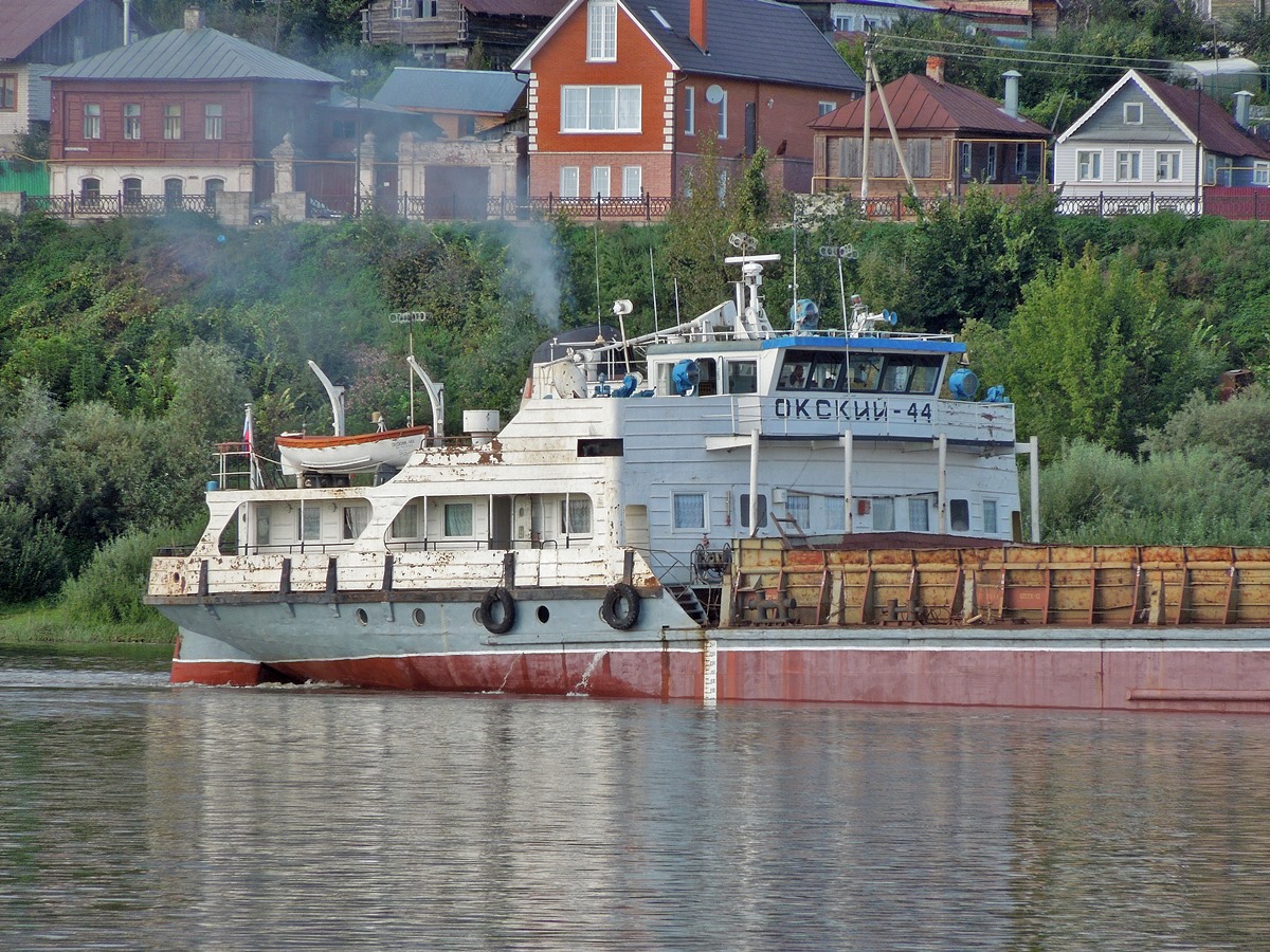 Окский-44. Vessel superstructures