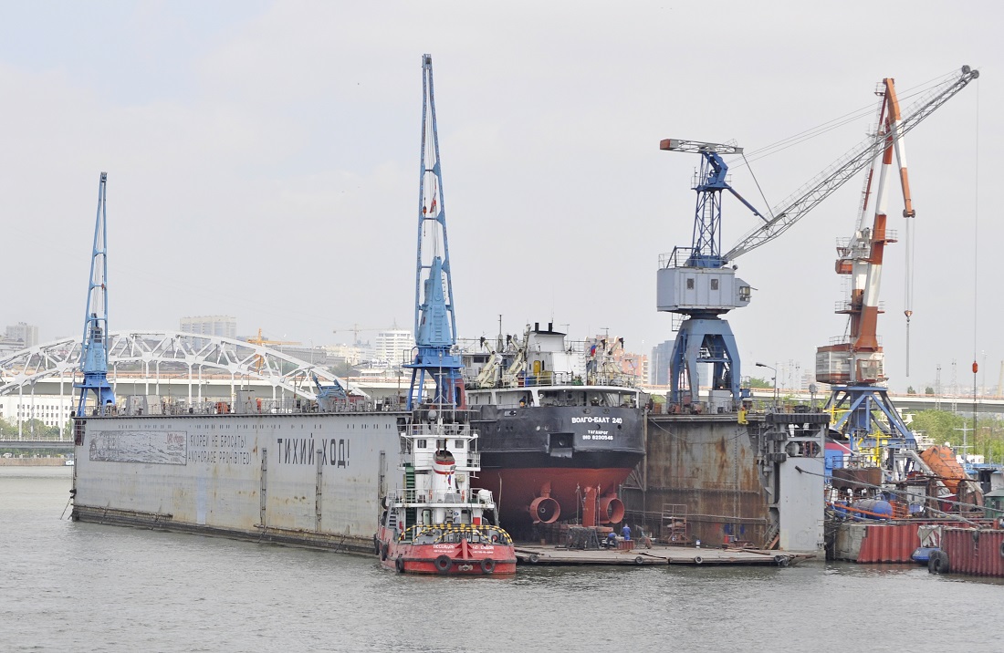 Плавдок Р-5000, Посейдон, Волго-Балт 240