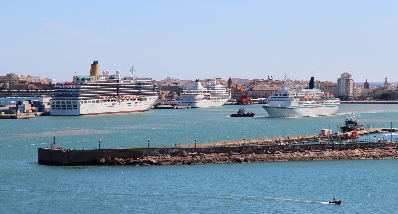 Arcadia, Silver Whisper, Albatros, V.B. Jerez, Rio Mino, Maria Zambrano