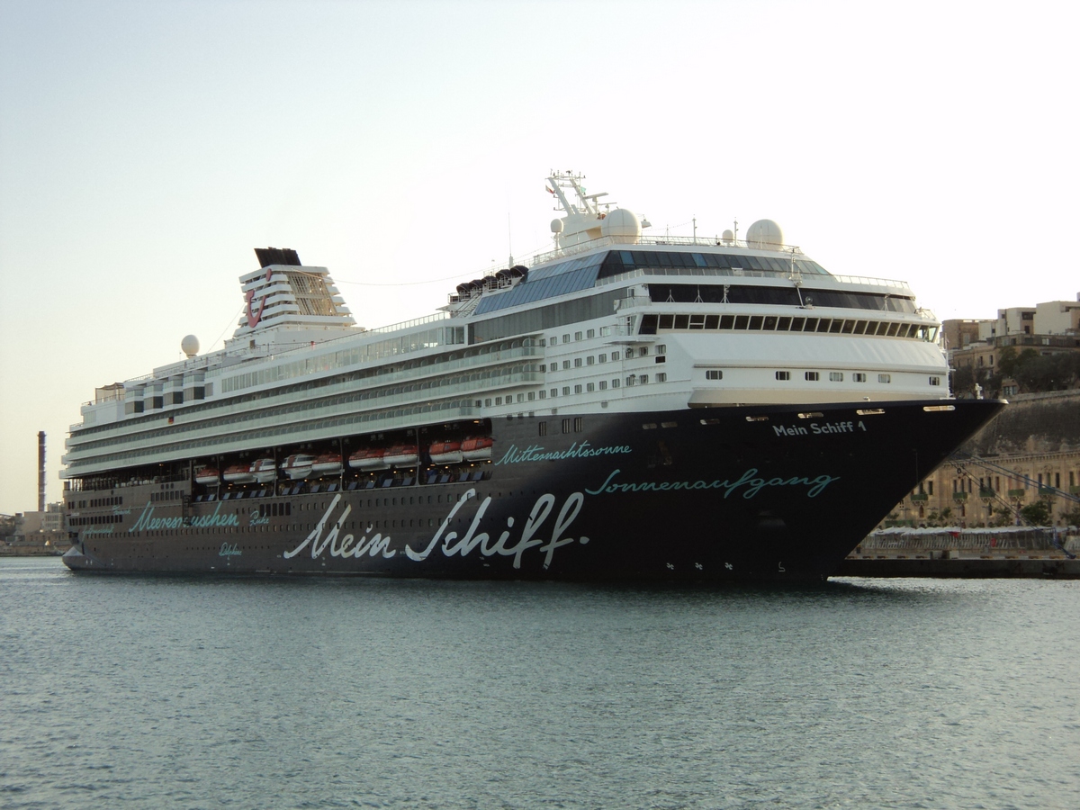 Mein Schiff 1