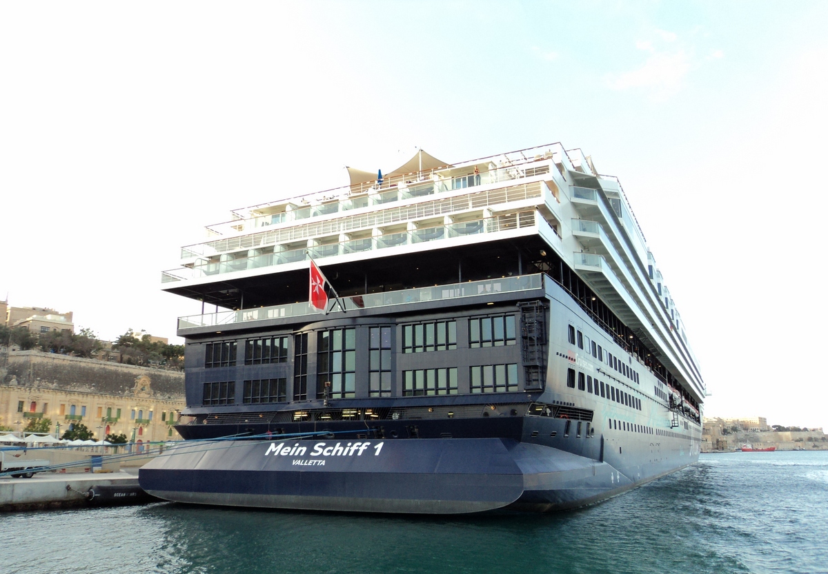 Mein Schiff 1