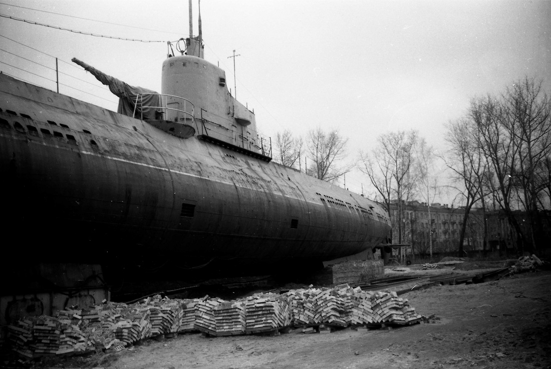 Д-2 Народоволец. Vessel superstructures