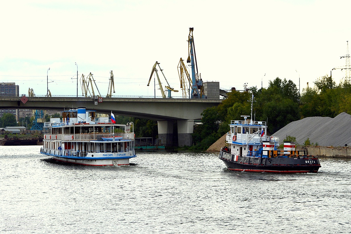 Максим Горький, Волга