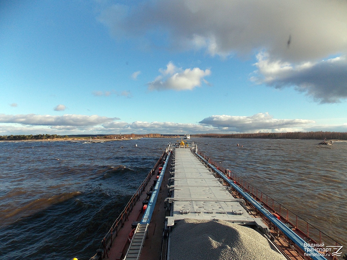 Volga-Baltic waterway, View from wheelhouses and bridge wings