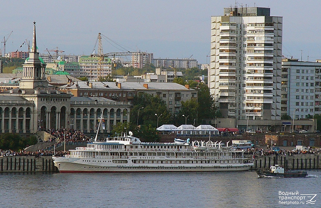 В. Чкалов