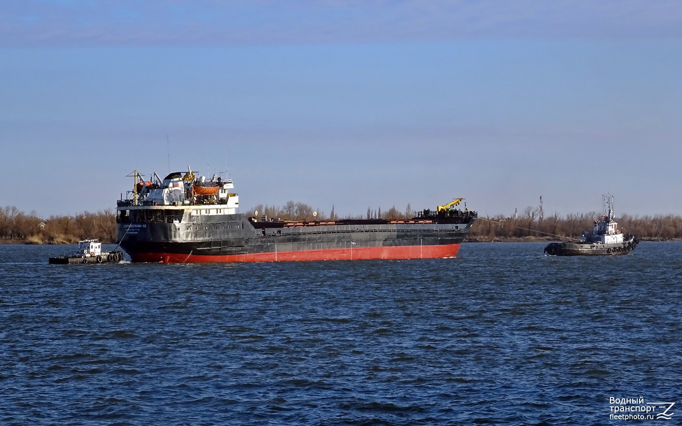 РБТ-16, Сормовский-12, Анатолий Деднёв