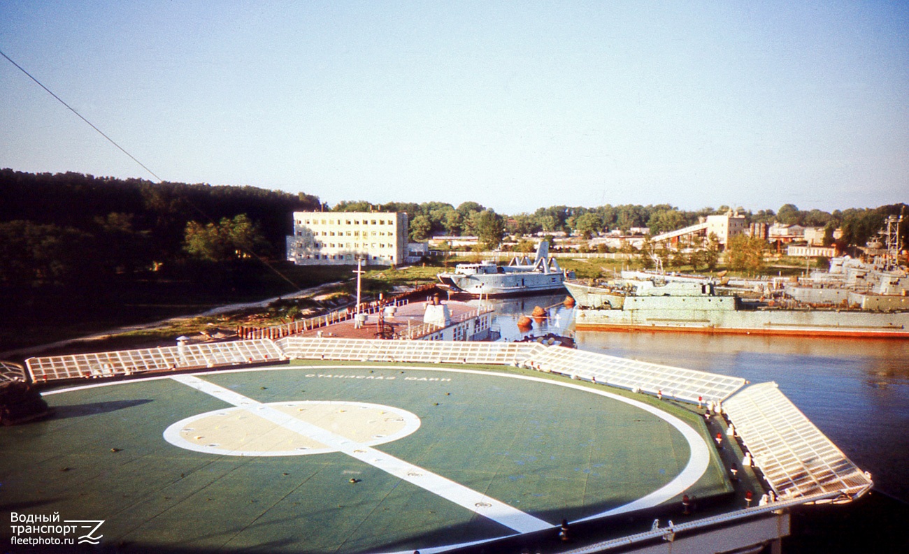 Станислав Юдин, МДК-86. Unidentified ships, View from wheelhouses and bridge wings