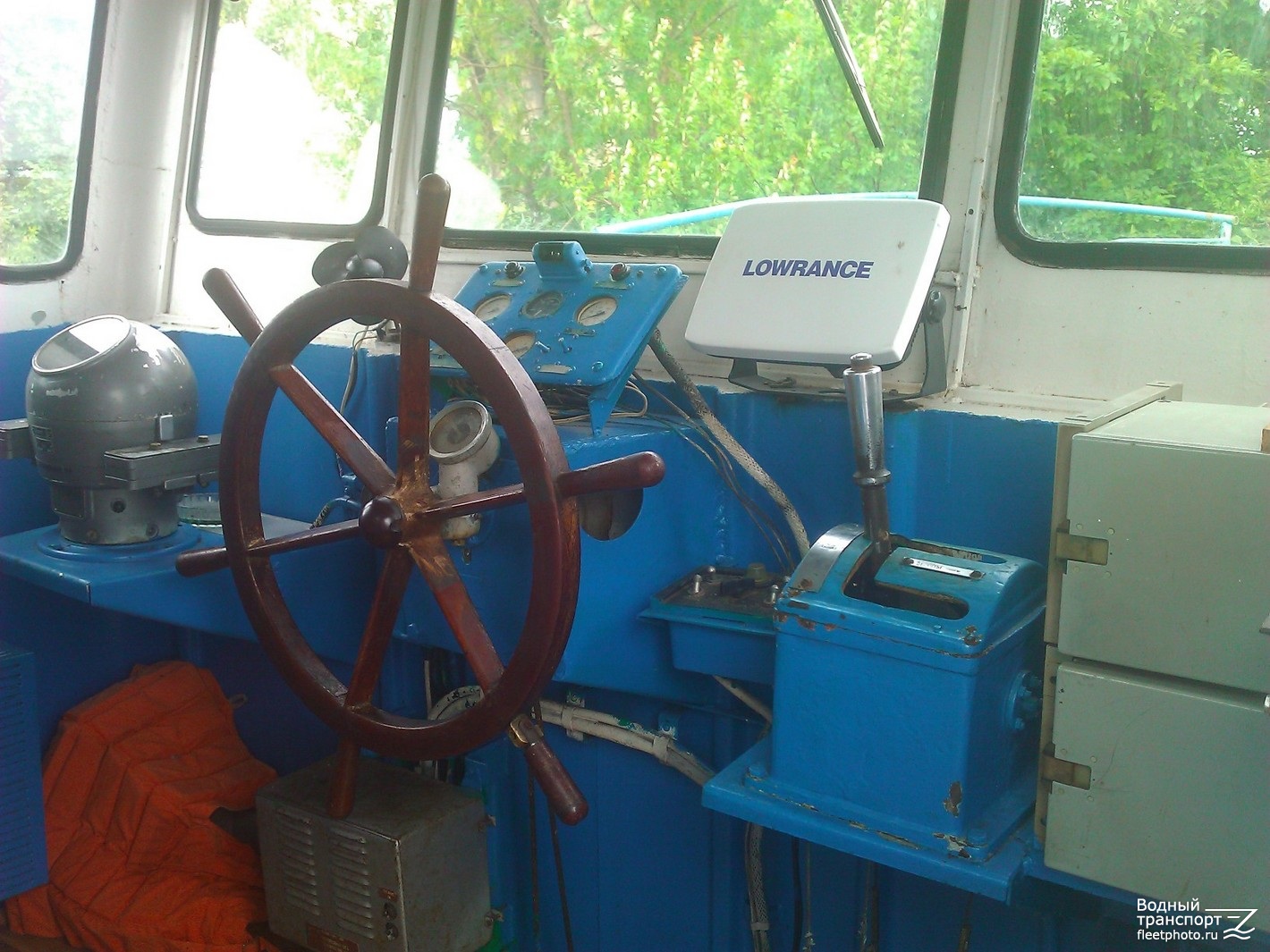 Малахит. Wheelhouses, Control panels