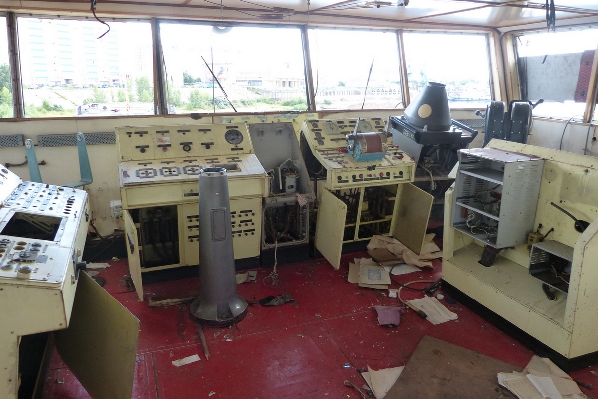 Семён Петров. Wheelhouses, Control panels