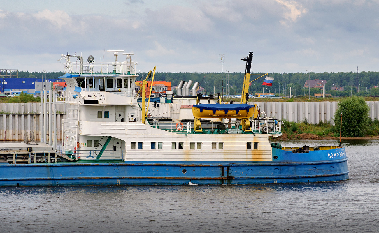 Волго-Дон 5069. Vessel superstructures