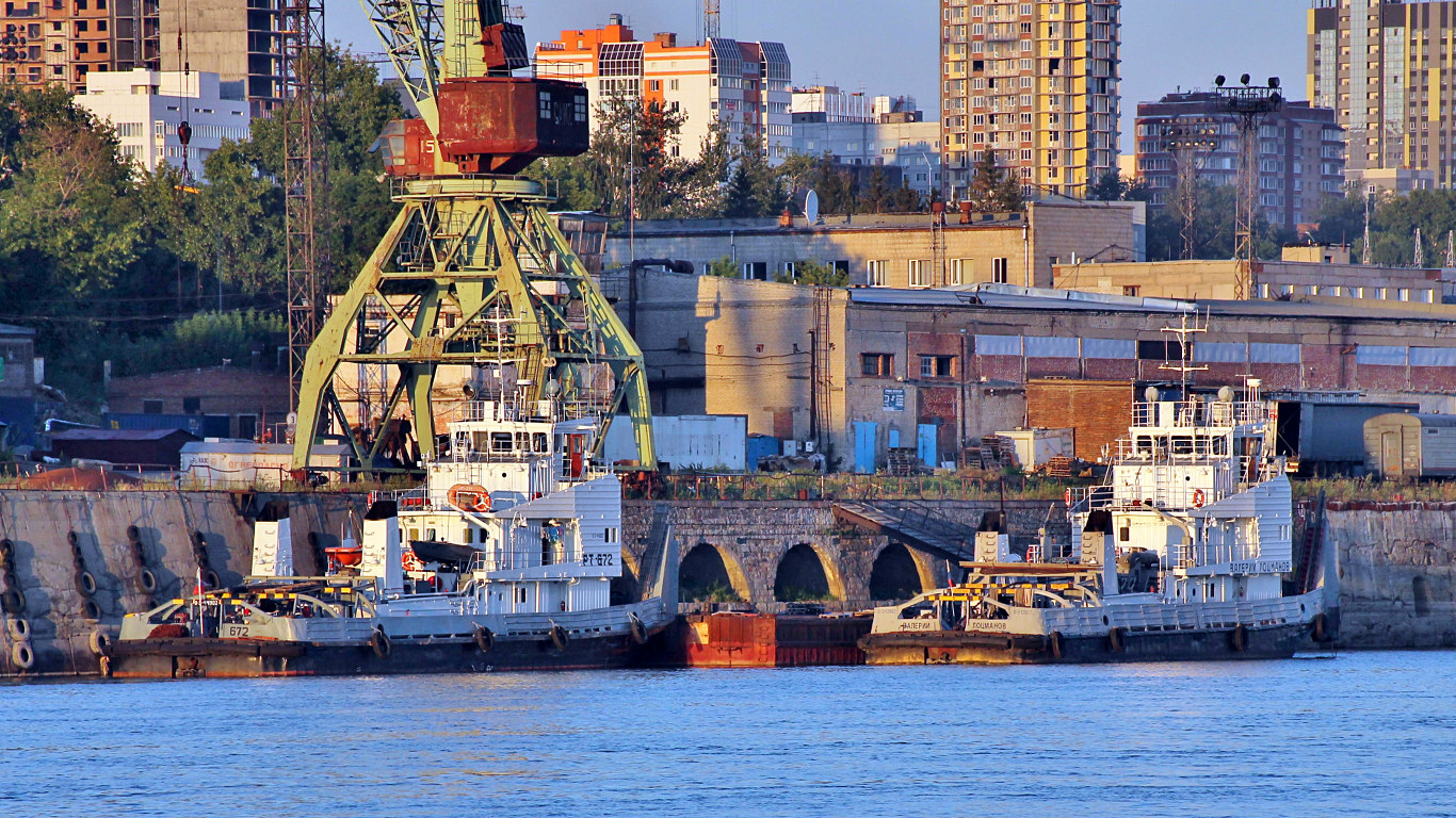 РТ-672, Валерий Лоцманов