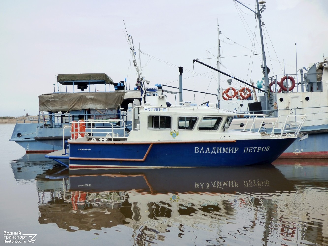 Владимир Петров