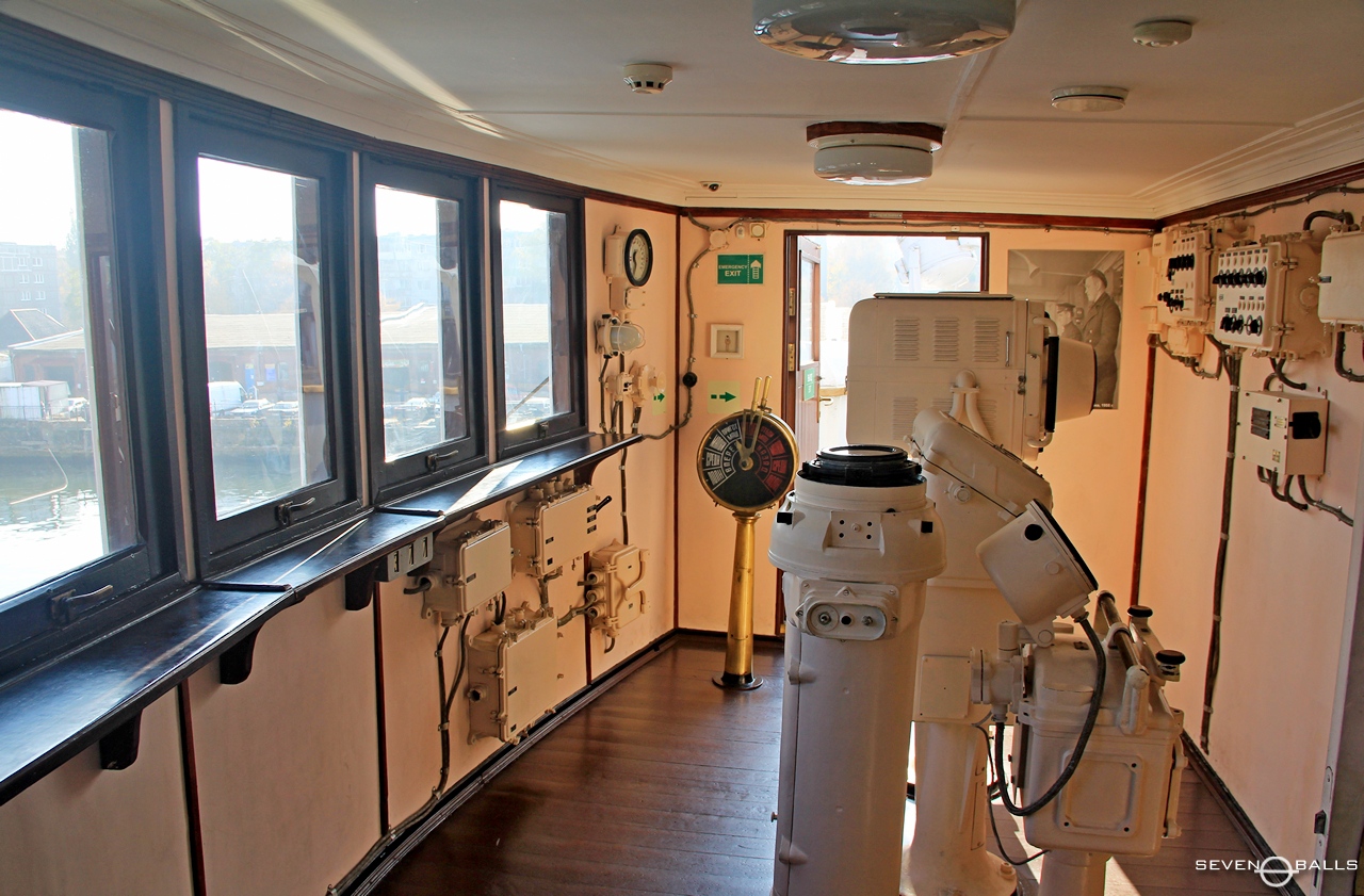 Витязь. Wheelhouses, Control panels