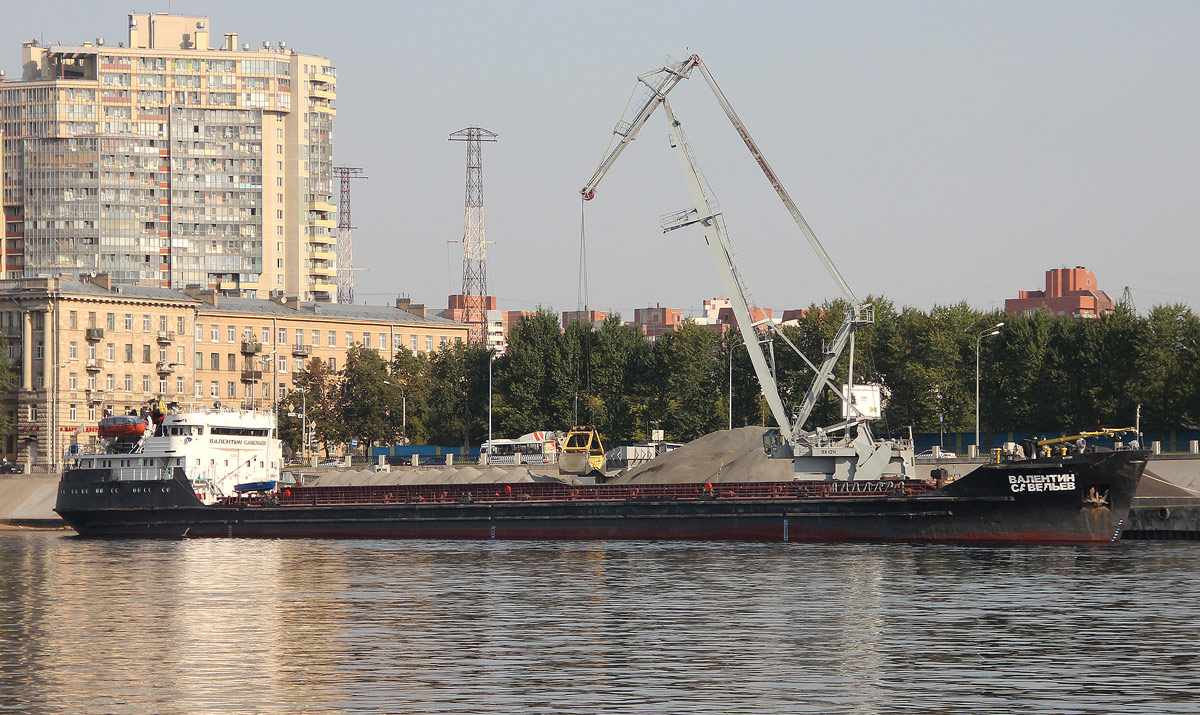 Валентин Савельев