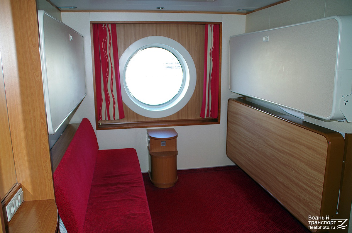 Baltic Queen. Passenger Areas