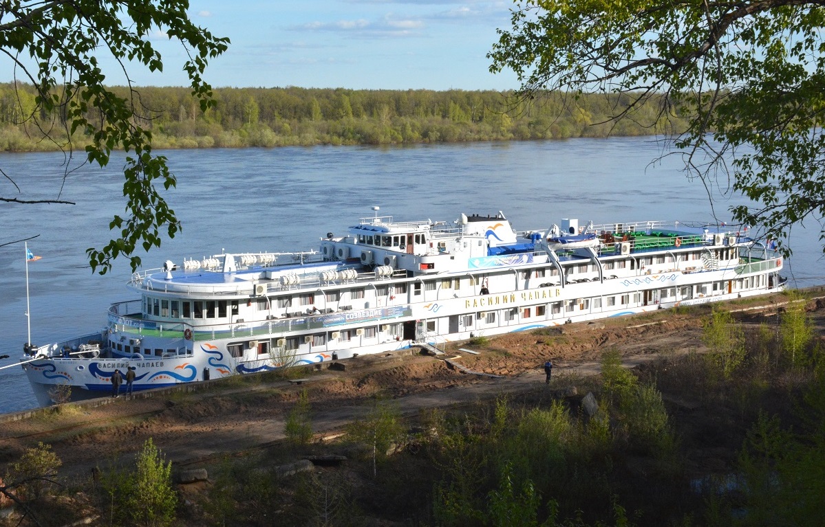 Василий Чапаев