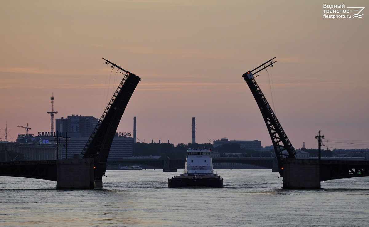 Санкт-Петербург, Neva River