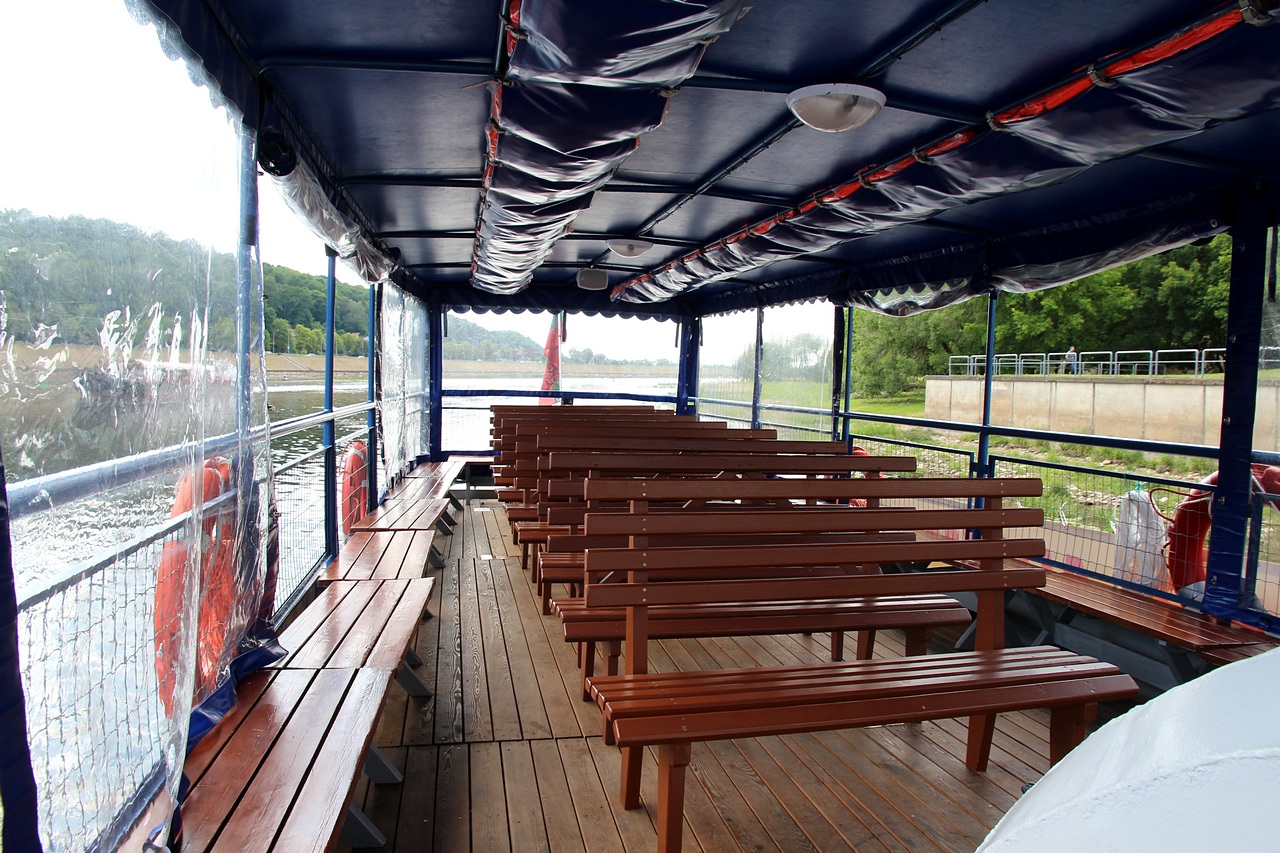 Tolstojus. Passenger Areas