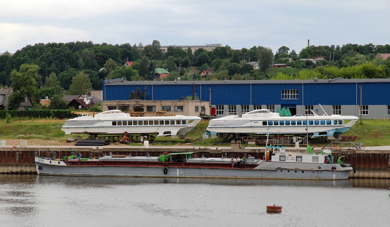 Narva, Lina, Aistė