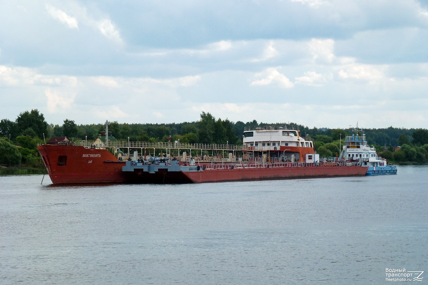 Волгонефть-28, Наливная-2405, Урал-33