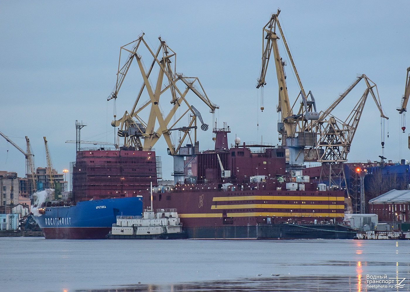 Арктика, ПКДП "Нева", Академик Ломоносов