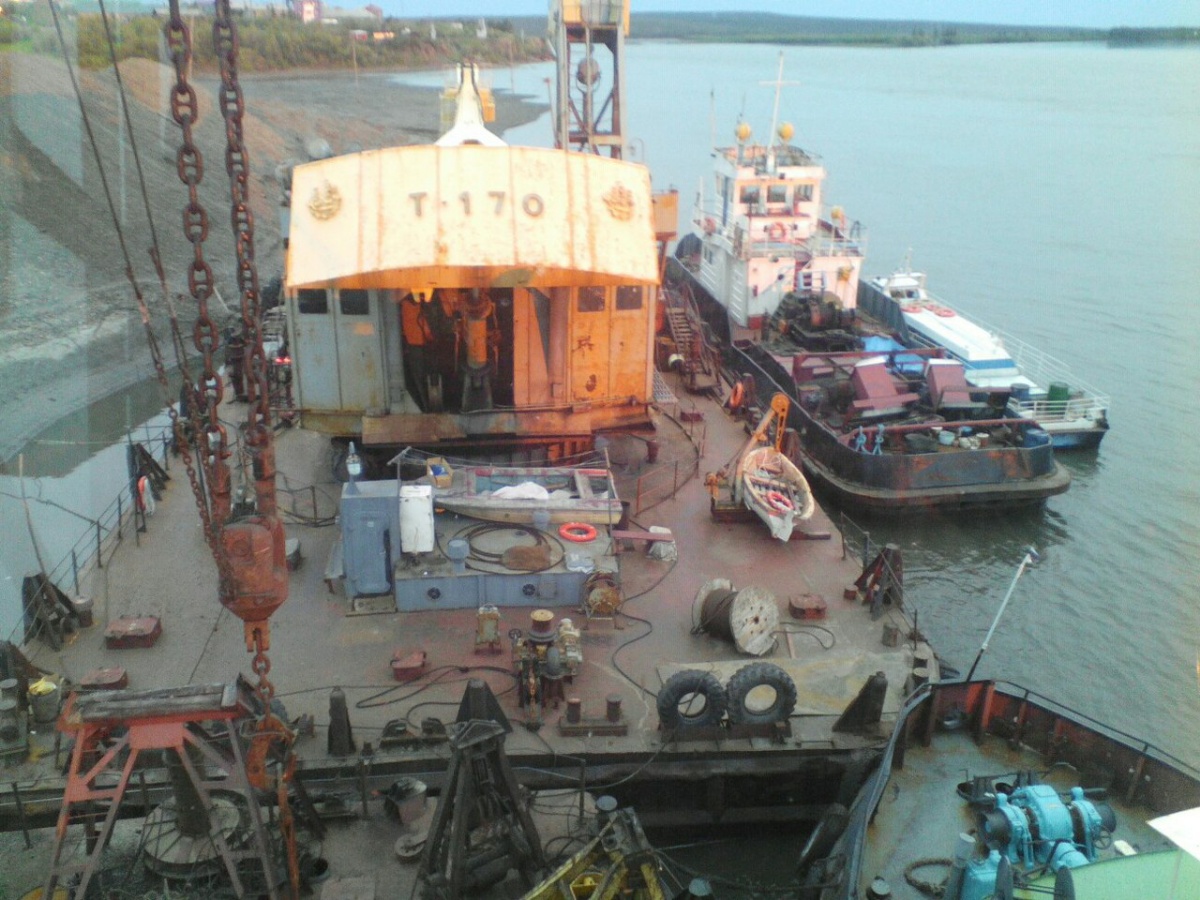 Т-170, РТ-469. View from wheelhouses and bridge wings