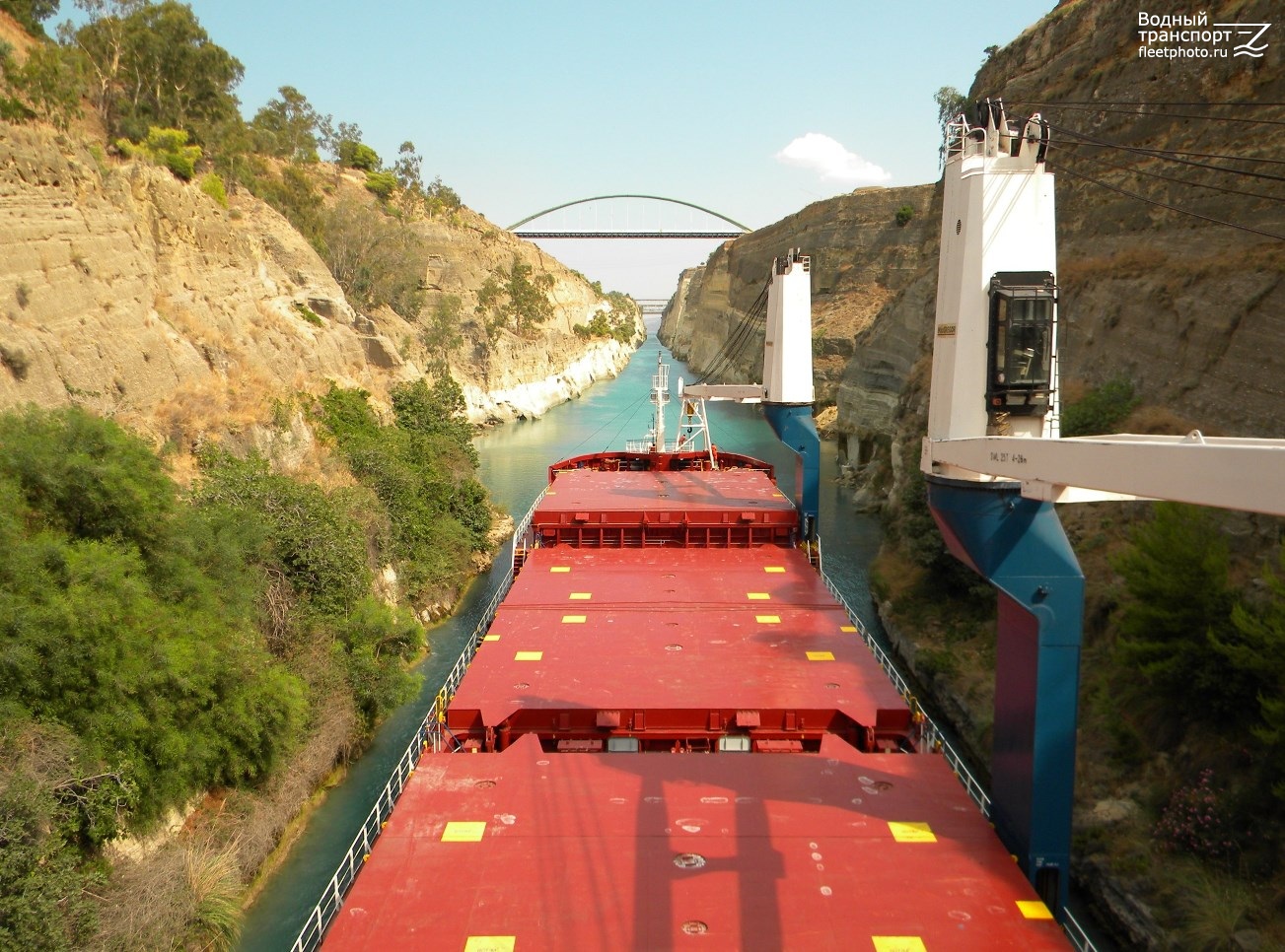 CDRY Red. View from wheelhouses and bridge wings