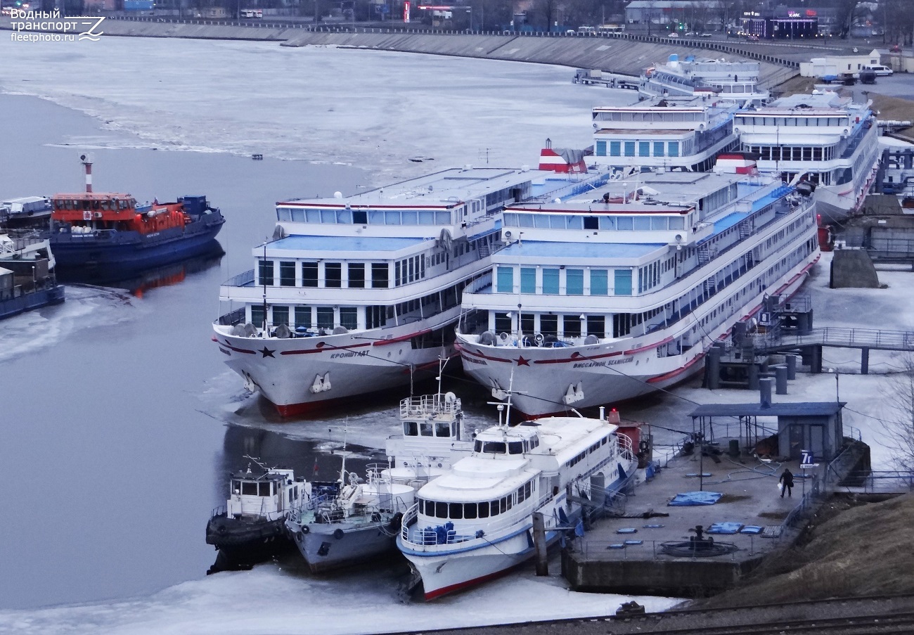 Кронштадт, СТС-1, Ленинградец, Виссарион Белинский, Неопознанный понтон №1