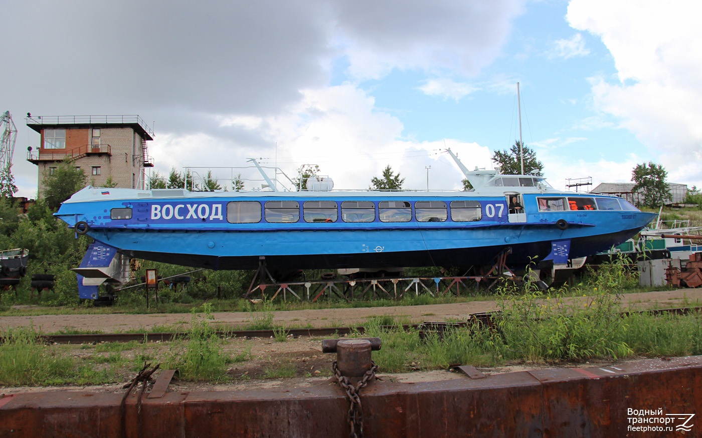 Восход-07